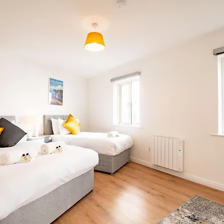 Centre Escape With Large Terrace, Sleeps 7 Apartmán Galway